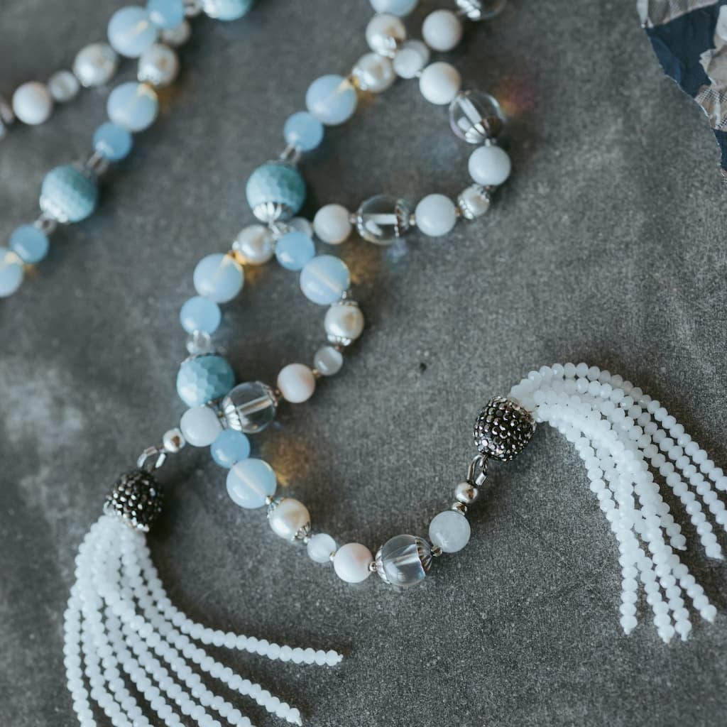 Aquamarine and pearl mala with tassels